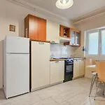 Apartamento Romana 1 *
